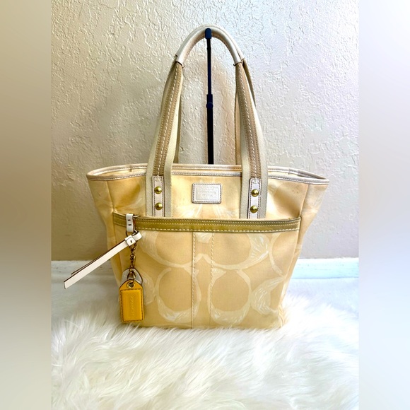 Coach Beige and Cream Tote Bag - Picture 1 of 16